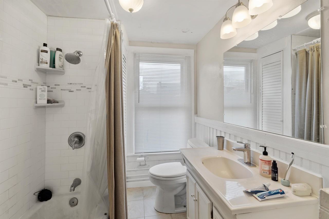 68 Pleasant St #2 - Photo 4 of 26