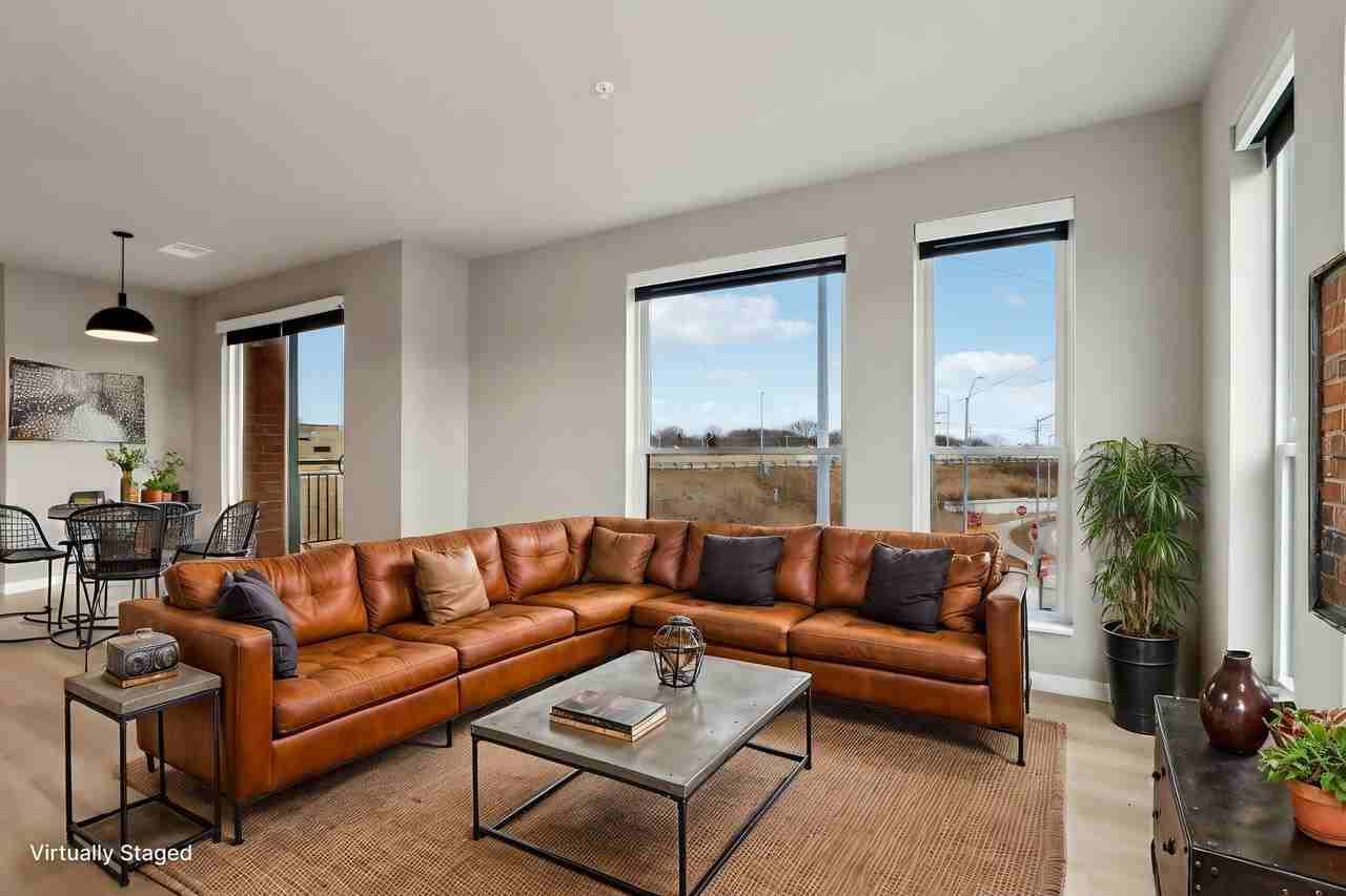 The Tuxedo Apartments - Photo 4 of 29