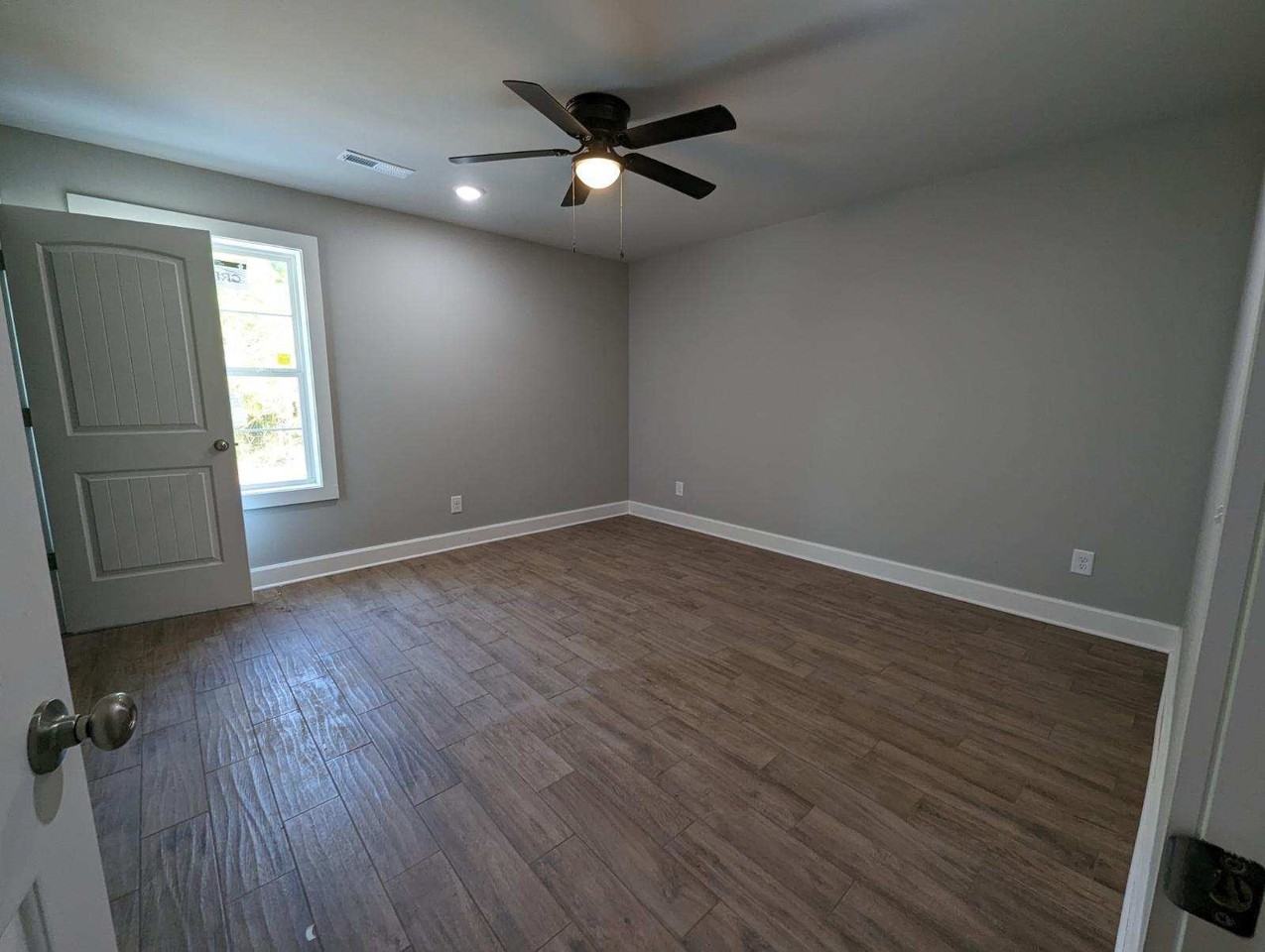 513 Martin Dr #B - Photo 3 of 8