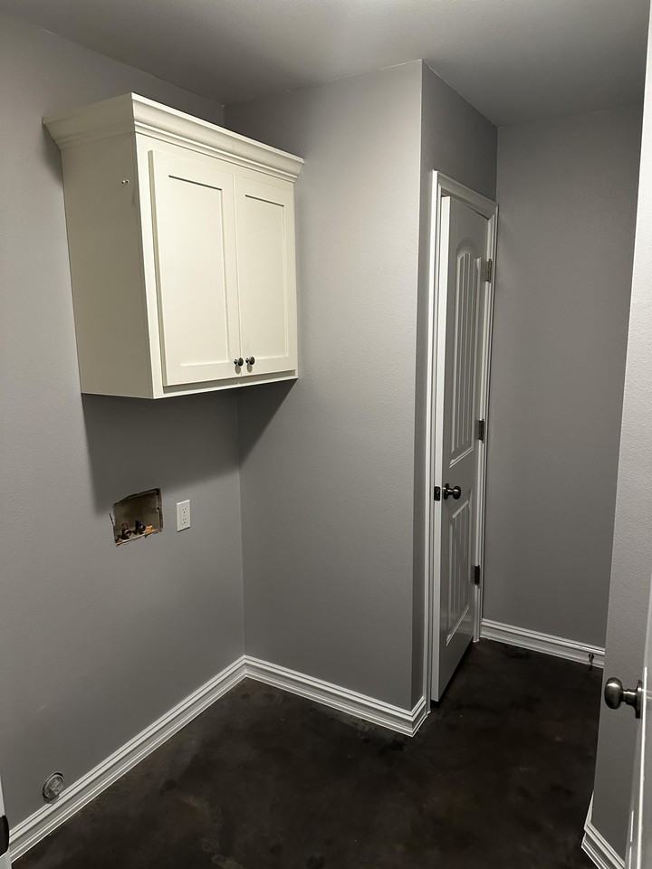 4114 Maple Dr - Photo 2 of 11