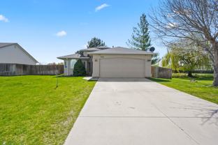 979 Peregrine Dr - Photo 1 of 1