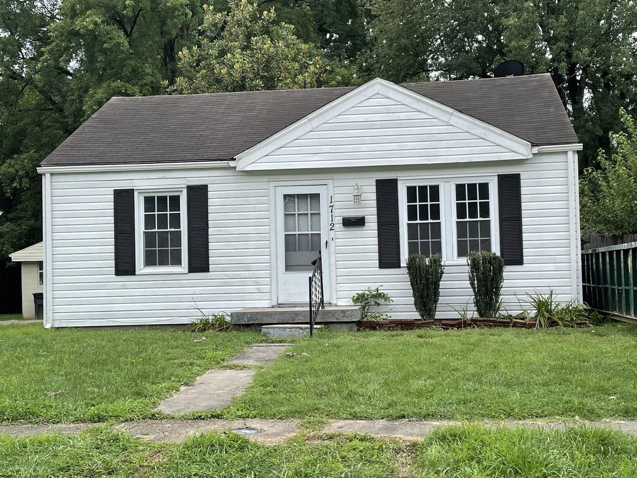 1712 Sonne Ave - Photo 2 of 2