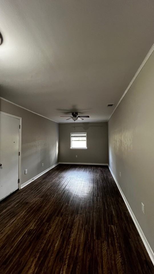 108 Lawson Rd - Photo 4 of 13