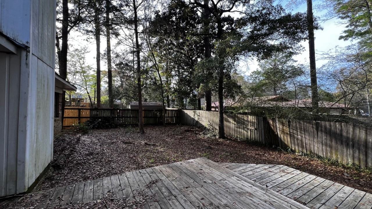 108 Lawson Rd - Photo 6 of 13