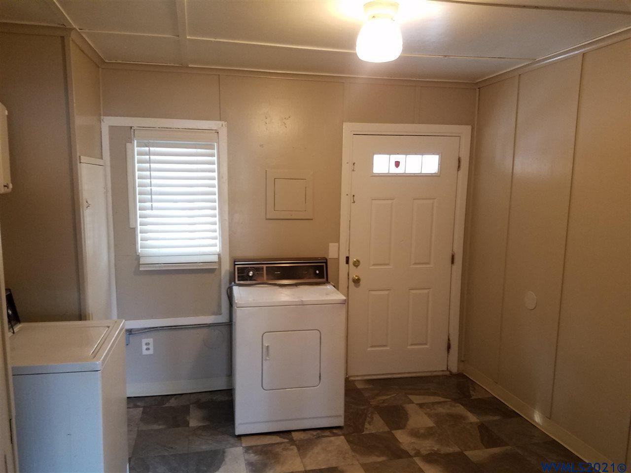 658 Browning Ave S #1 - Photo 5 of 6