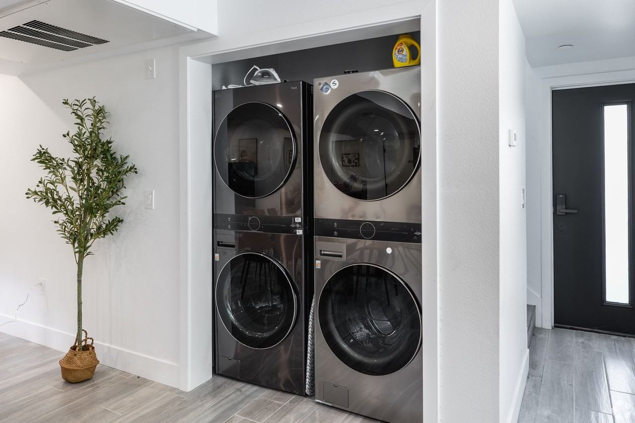 MH 1171 W 37th Pl - Photo 6 of 10