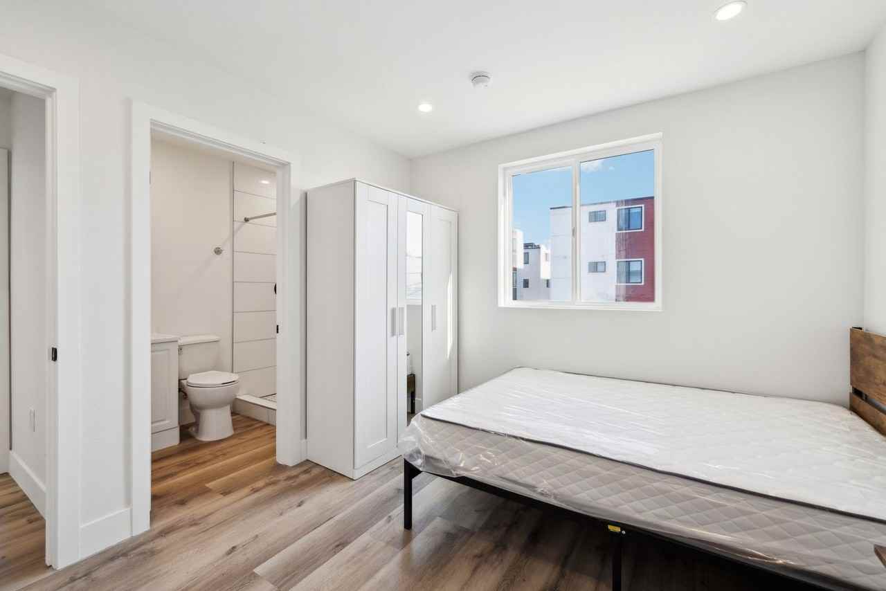 MH 416 N La Fayette Park Pl - Photo 5 of 6