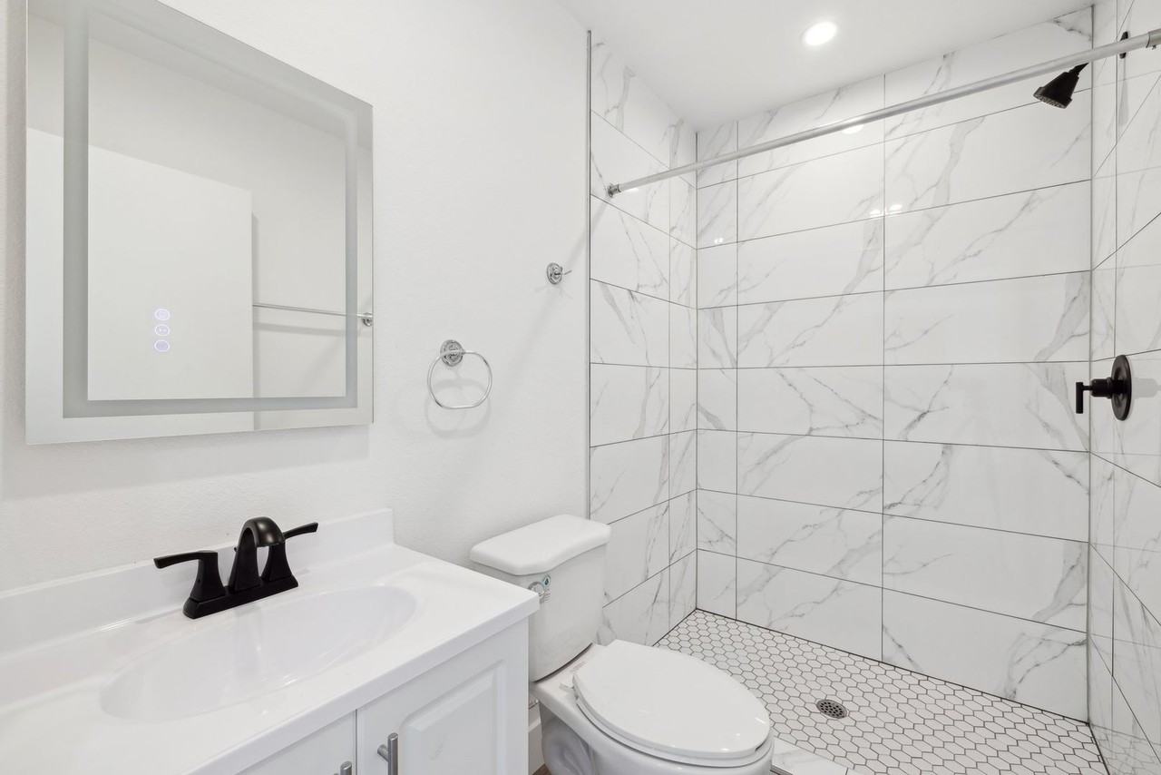 MH 416 N La Fayette Park Pl - Photo 6 of 6