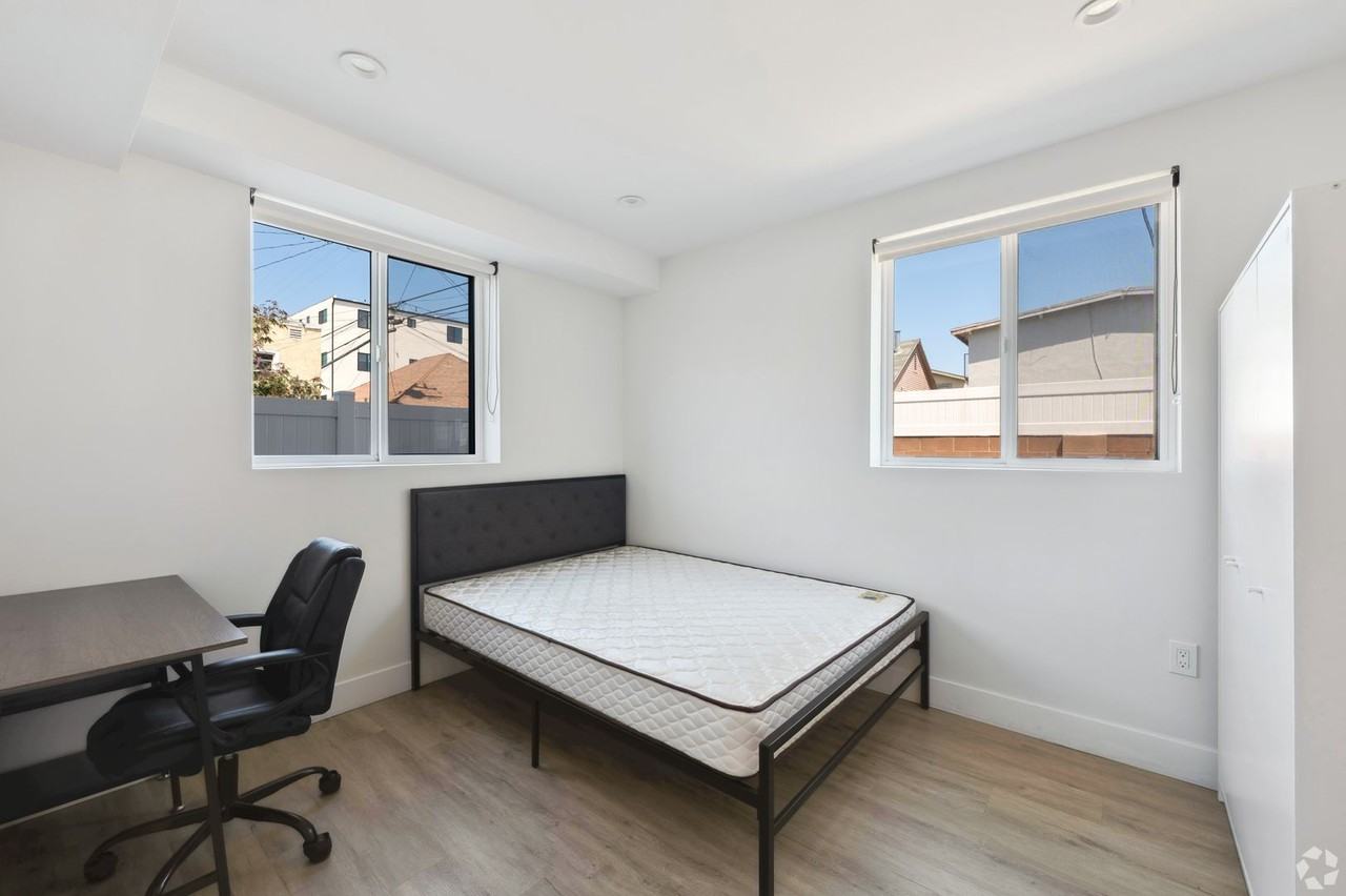 MH 2013 Raymond Ave - Photo 4 of 6