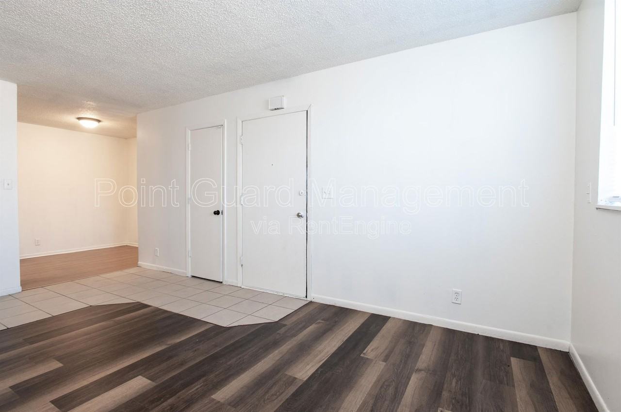 1800 E 1st St N #101 - Photo 4 of 15