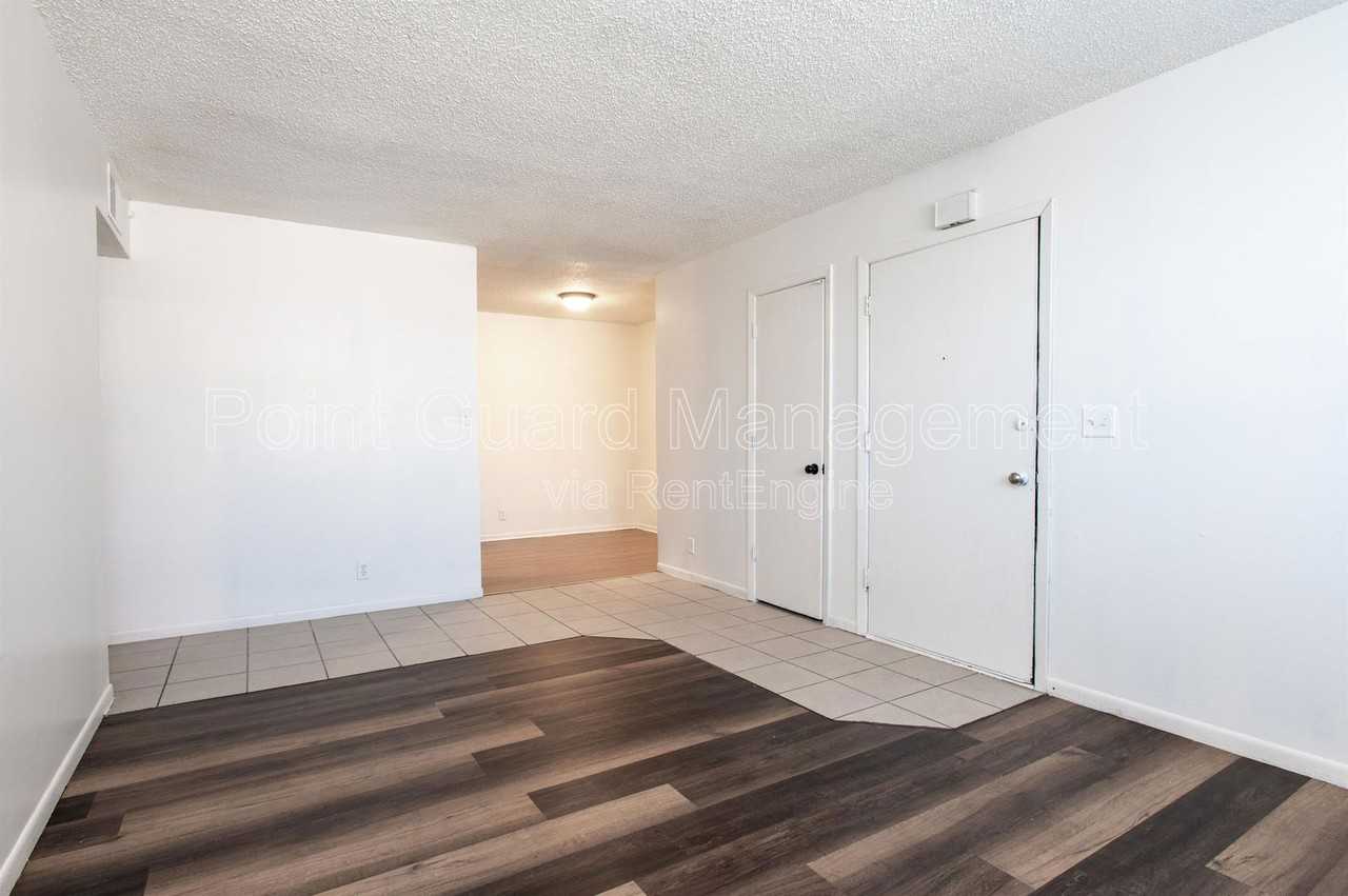 1800 E 1st St N #101 - Photo 5 of 15