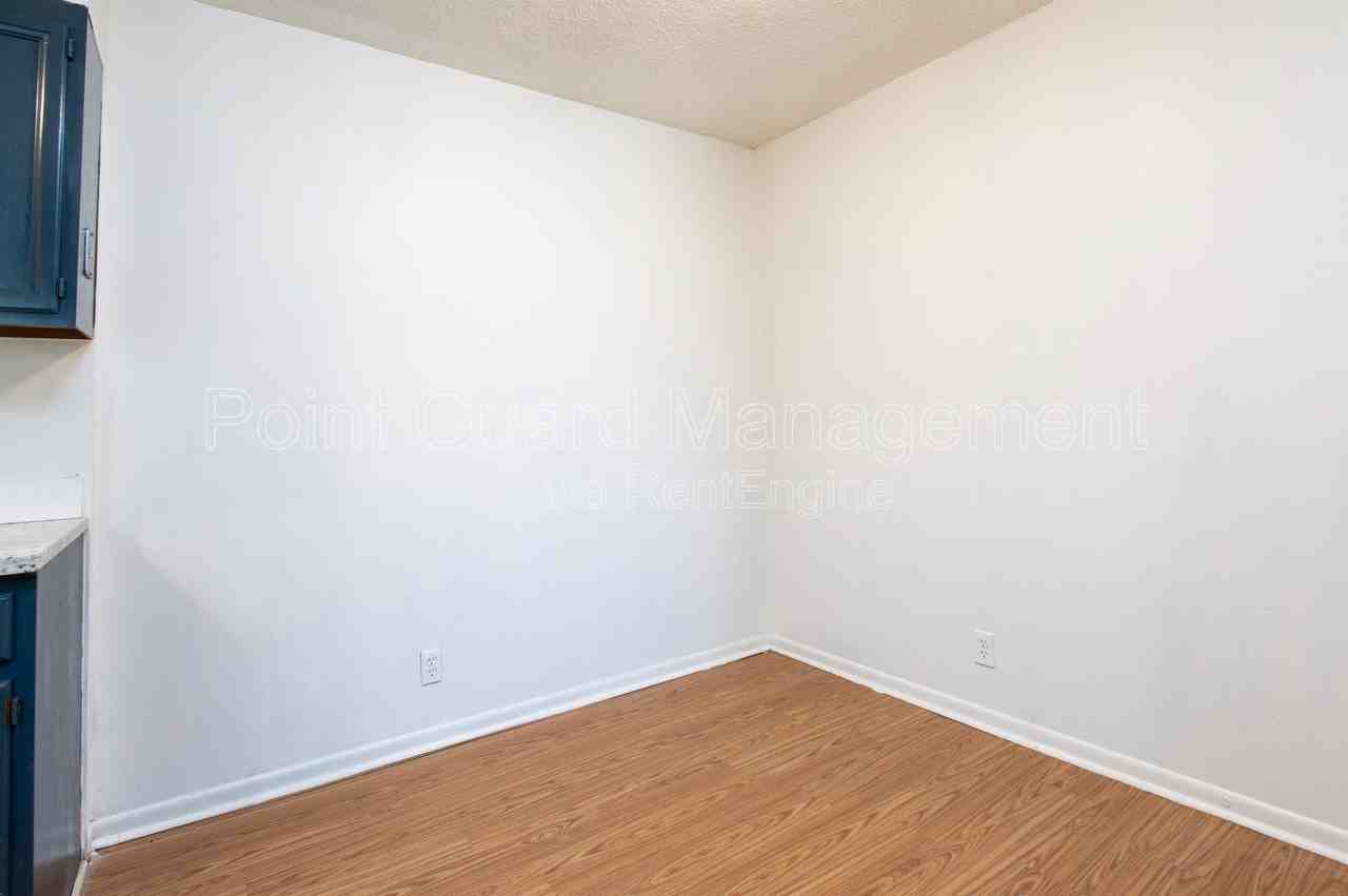 1800 E 1st St N #101 - Photo 7 of 15