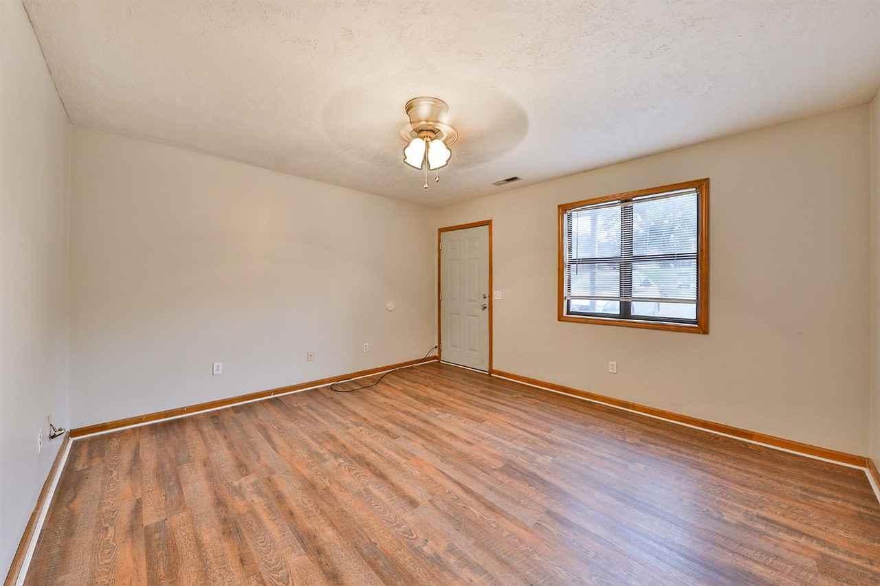 556 Baker Rd Apt C - Photo 5 of 11