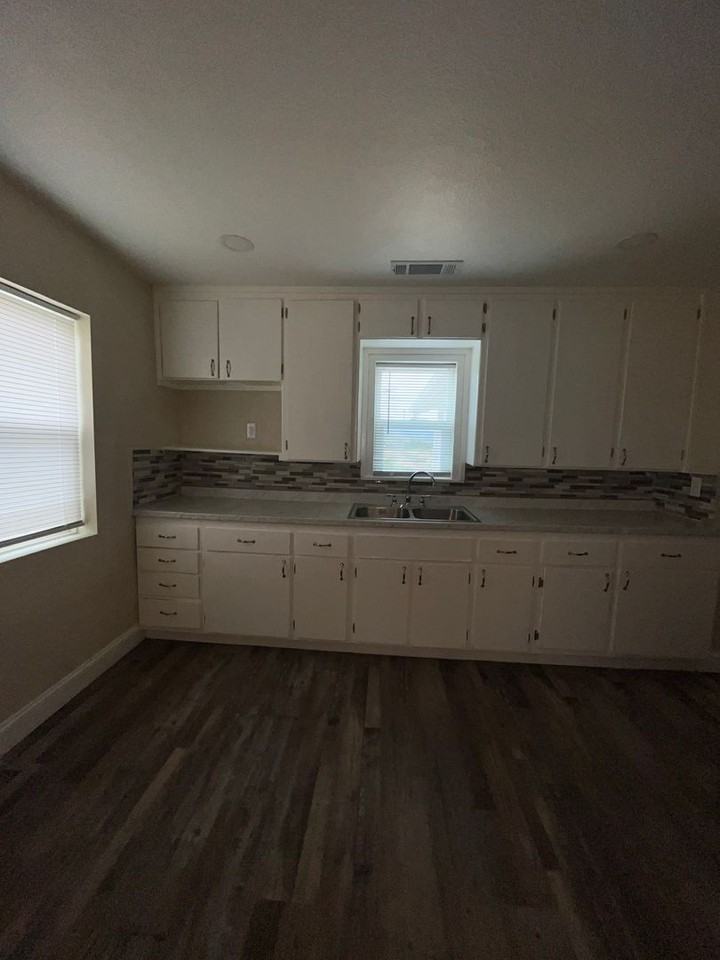 13405 Avenue 432 - Photo 7 of 21