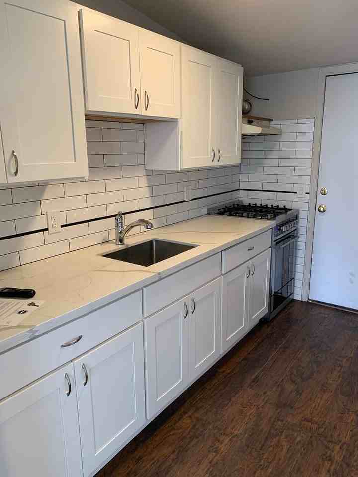 54 Nw Lake Pl - Photo 2 of 12