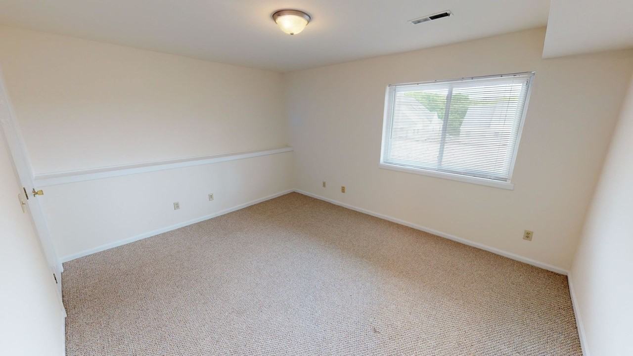 Muirfield Apartments - Photo 4 of 12