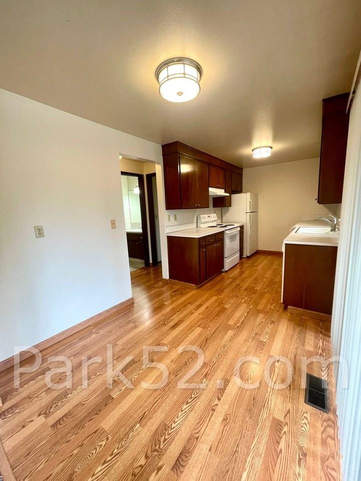 1442 Rainier Dr #2 - Photo 7 of 15