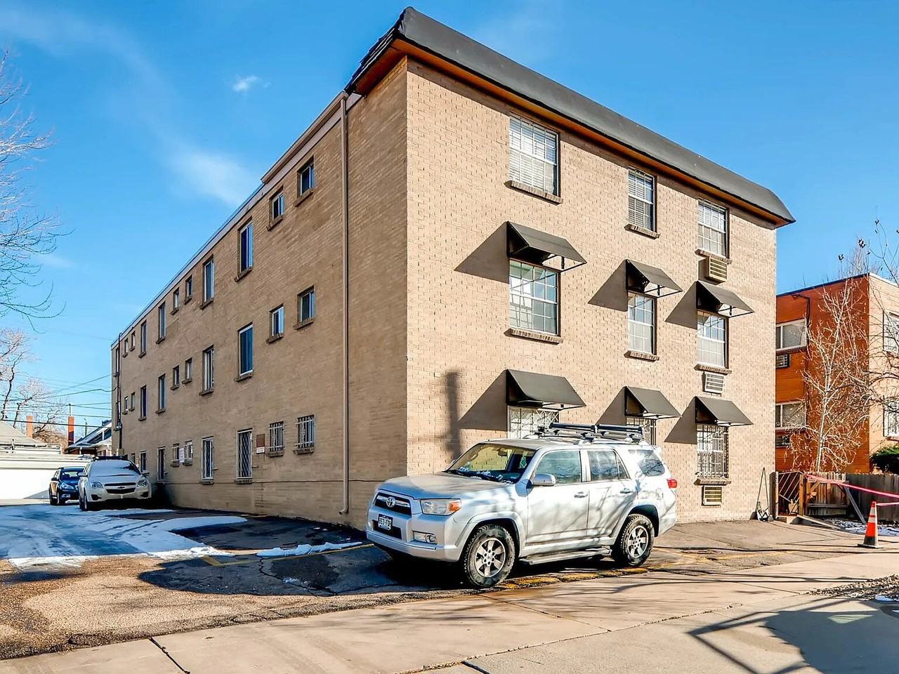 148 S Emerson St Apt 203