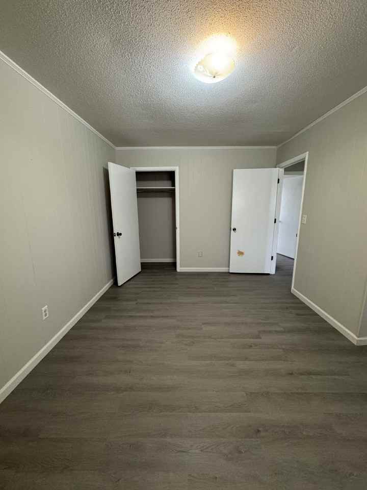 144 Nottingham Dr #2