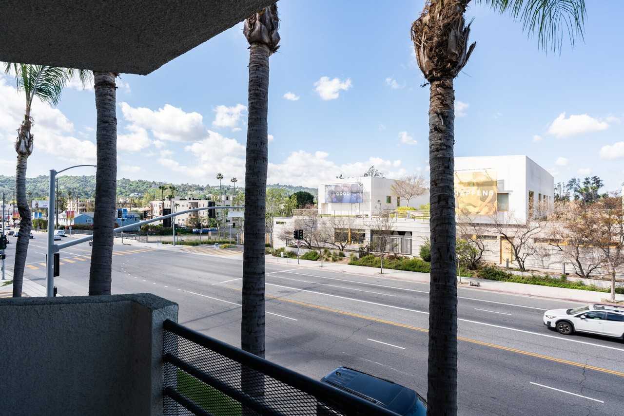 4500 Laurel Canyon Blvd #209 - Photo 6 of 50