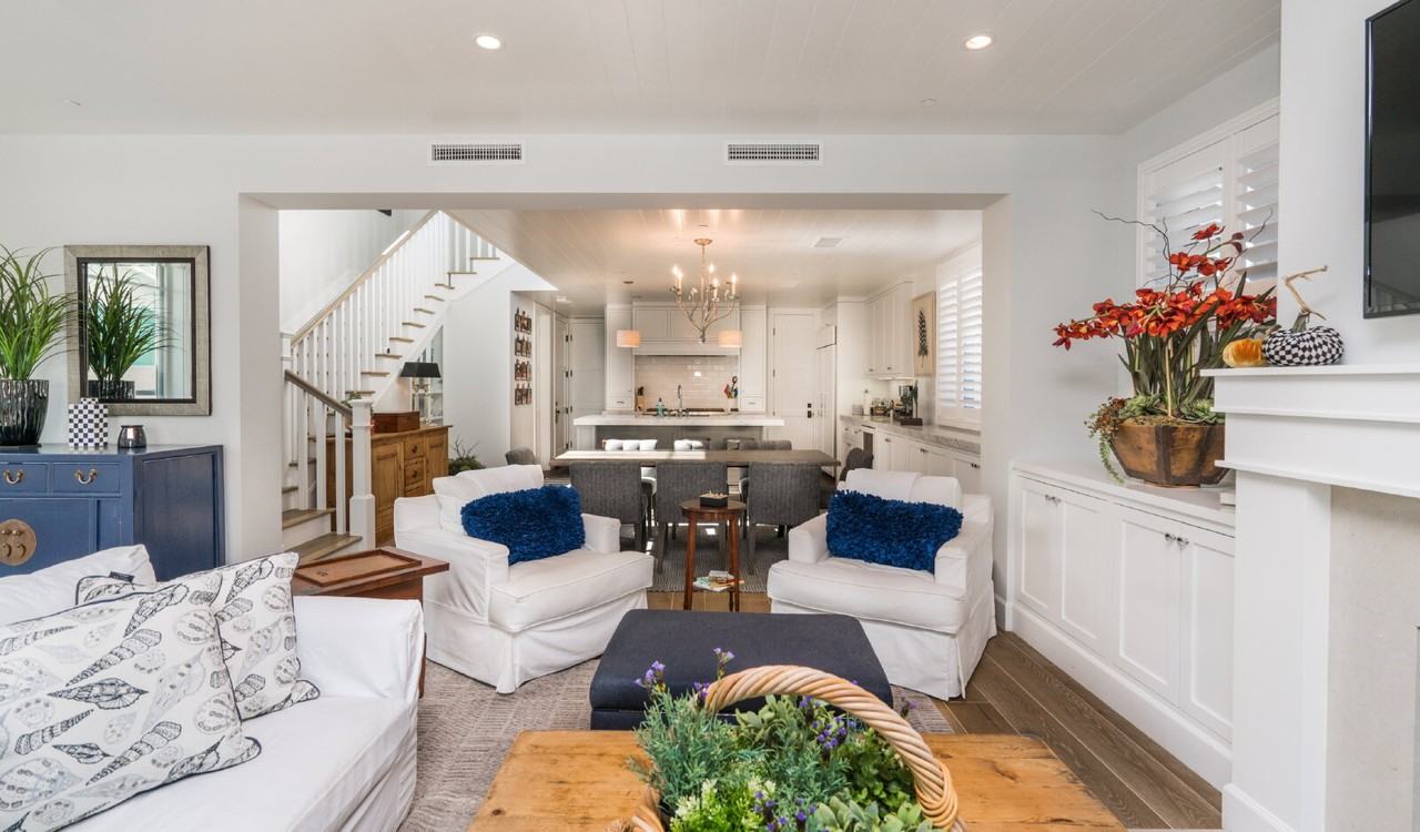 217 Coral Ave - Photo 7 of 37