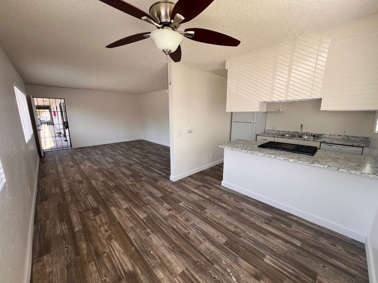 Madison Palms - Photo 5 of 13
