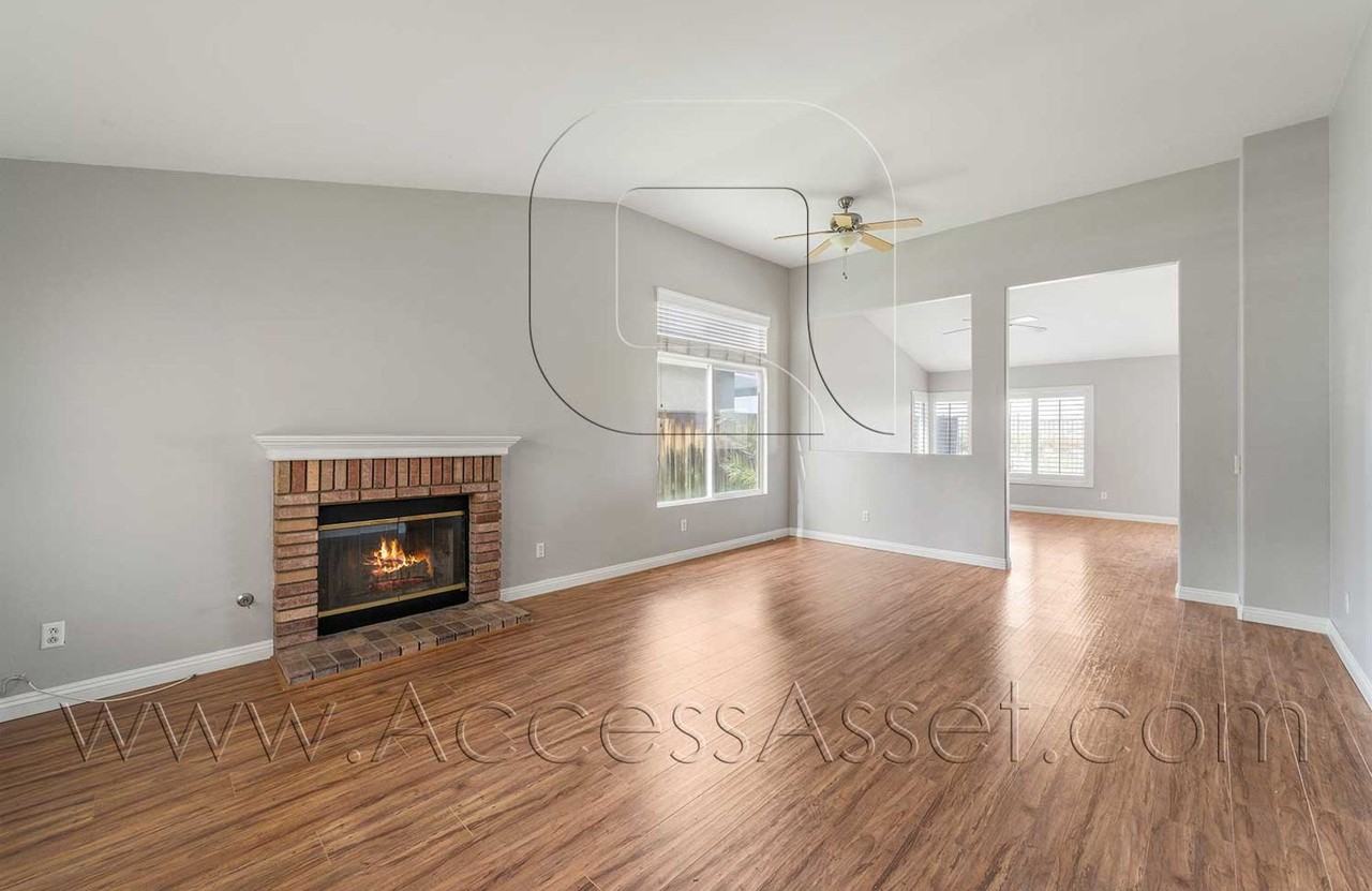 18840 Oakview Way - Photo 2 of 33