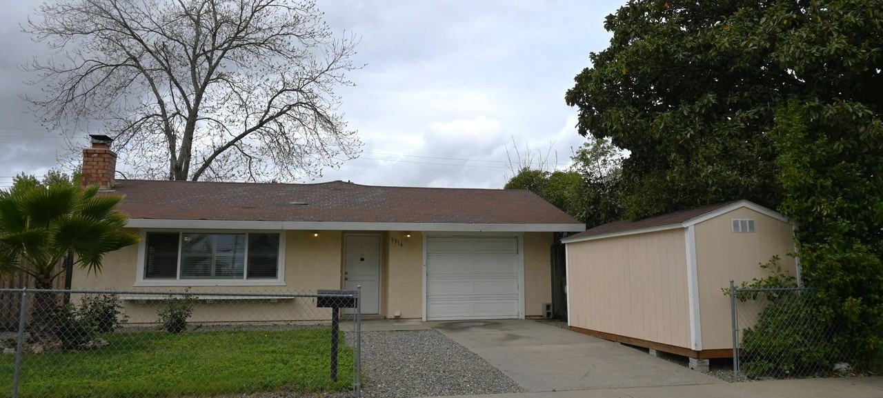 5316 Nelson St - Photo 2 of 15