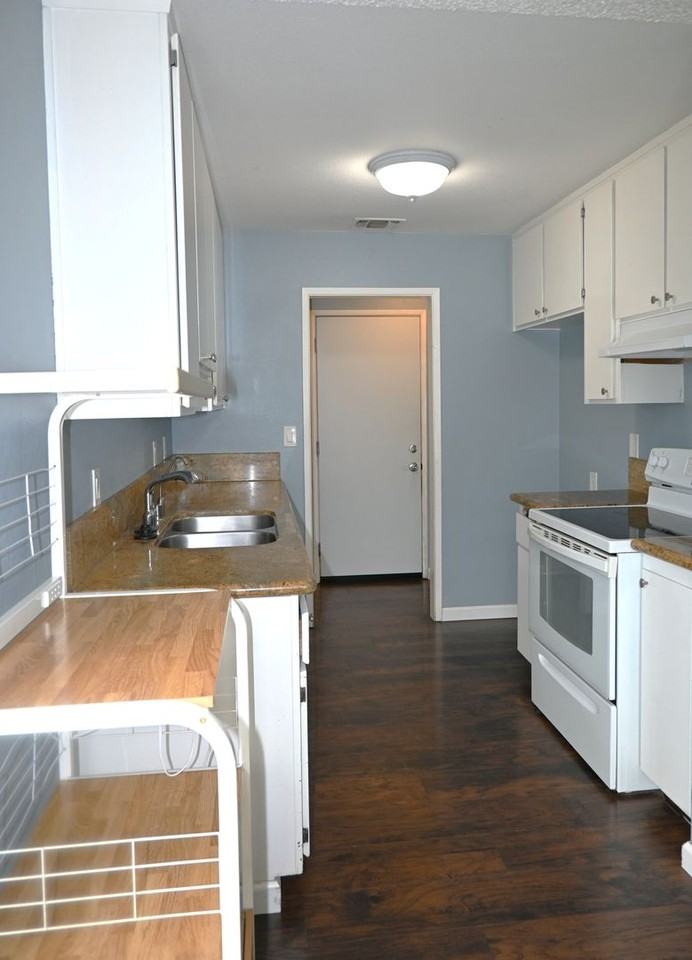5316 Nelson St - Photo 6 of 15