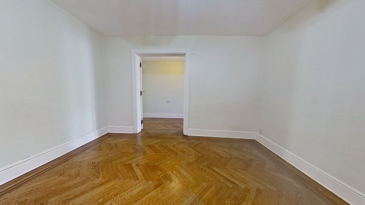 39 Main St - Photo 6 of 8