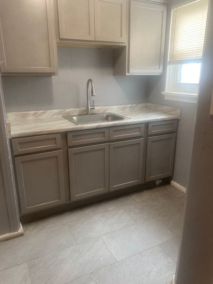 Villa View Apartments - Photo 3 of 15
