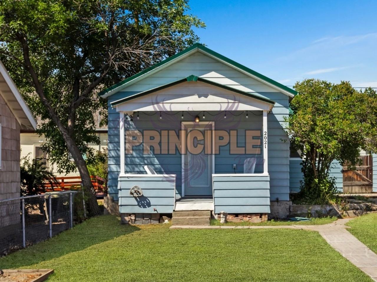 2021 Johns Ave - Photo 2 of 18