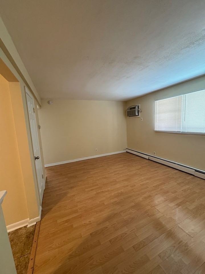 Harrison Ave - Photo 3 of 5