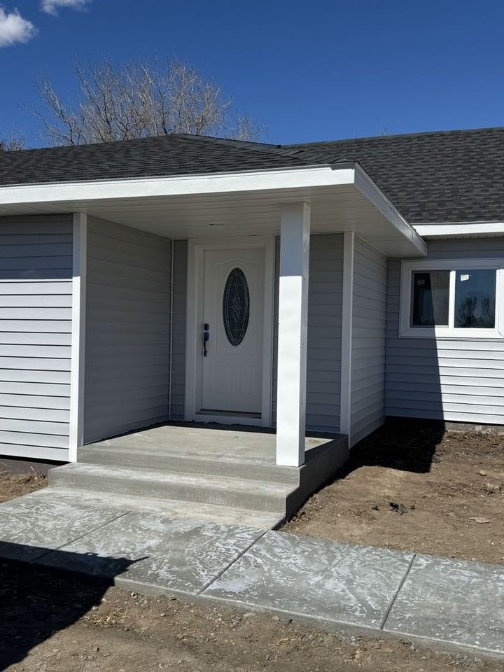 4131 E 700 N - Photo 2 of 22