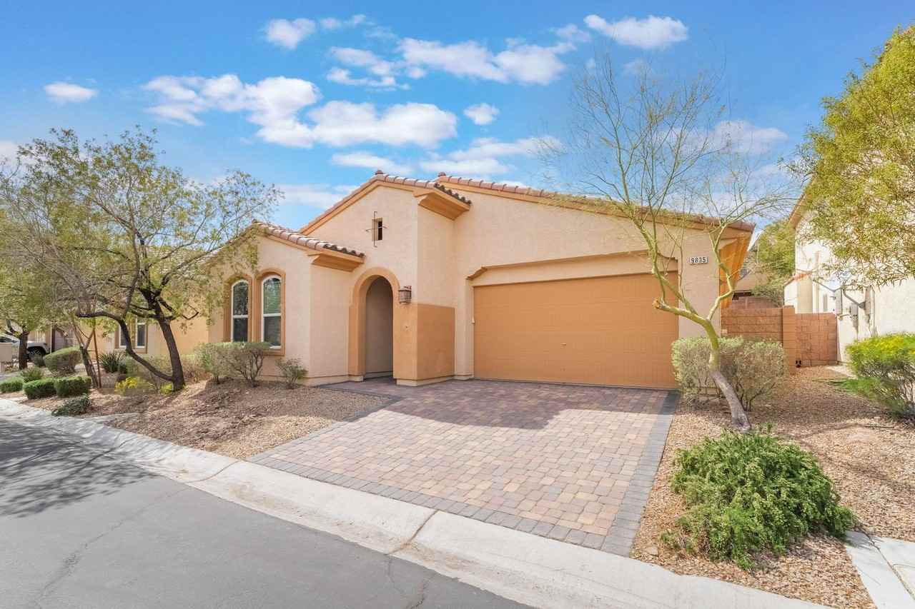 9835 High Alpine St - Photo 3 of 38