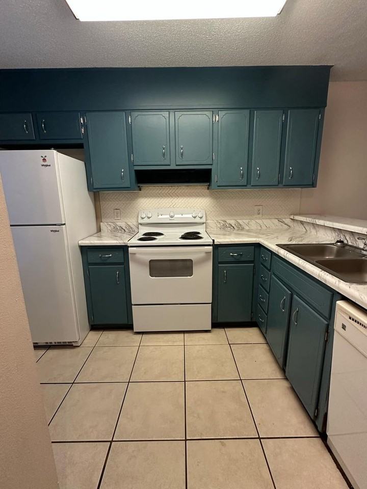 3809 Creighton Rd - Photo 2 of 18