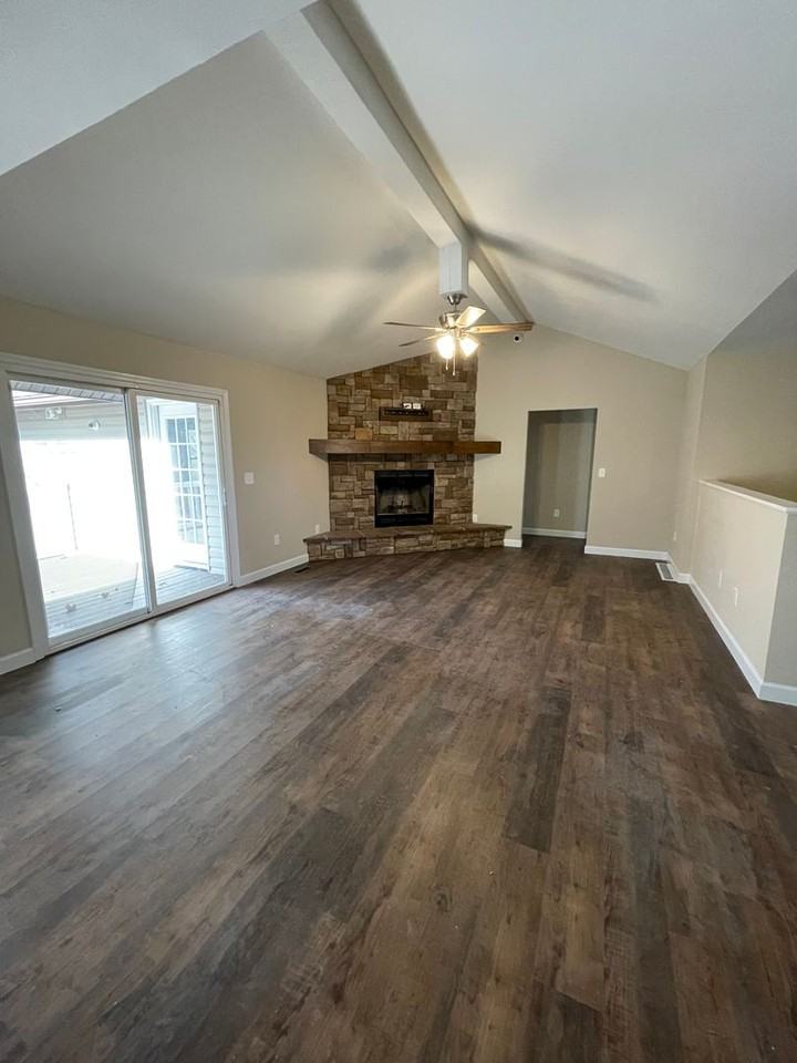 2101 W Outer Highway 61 - Photo 6 of 17
