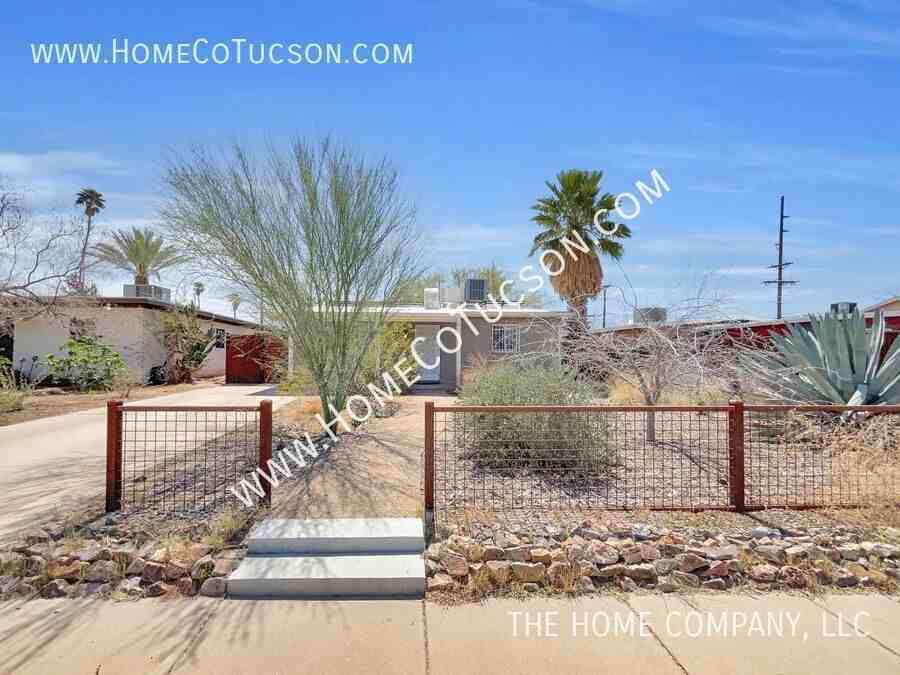 2214 E 20th St - Photo 2 of 33