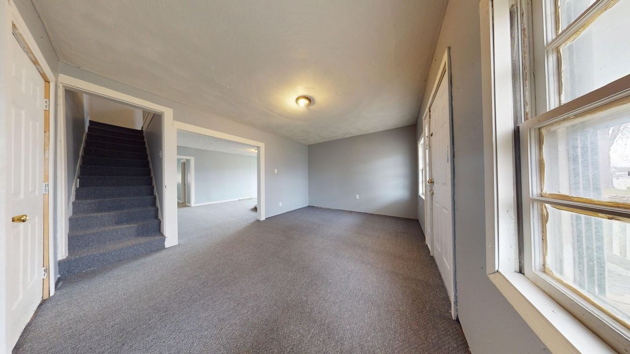 30 Auburn Ave - Photo 2 of 11