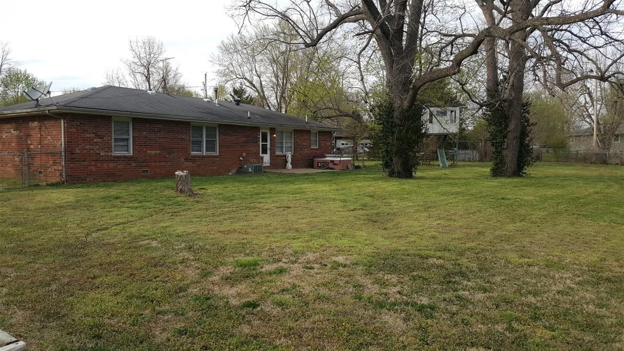 108 Crighton Dr - Photo 2 of 5