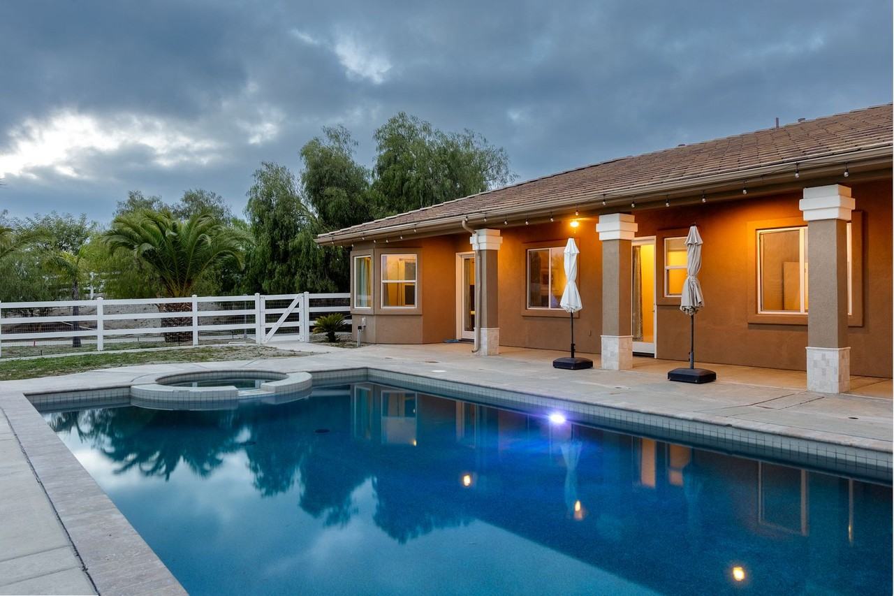 41750 Avenida Ortega - Photo 2 of 50