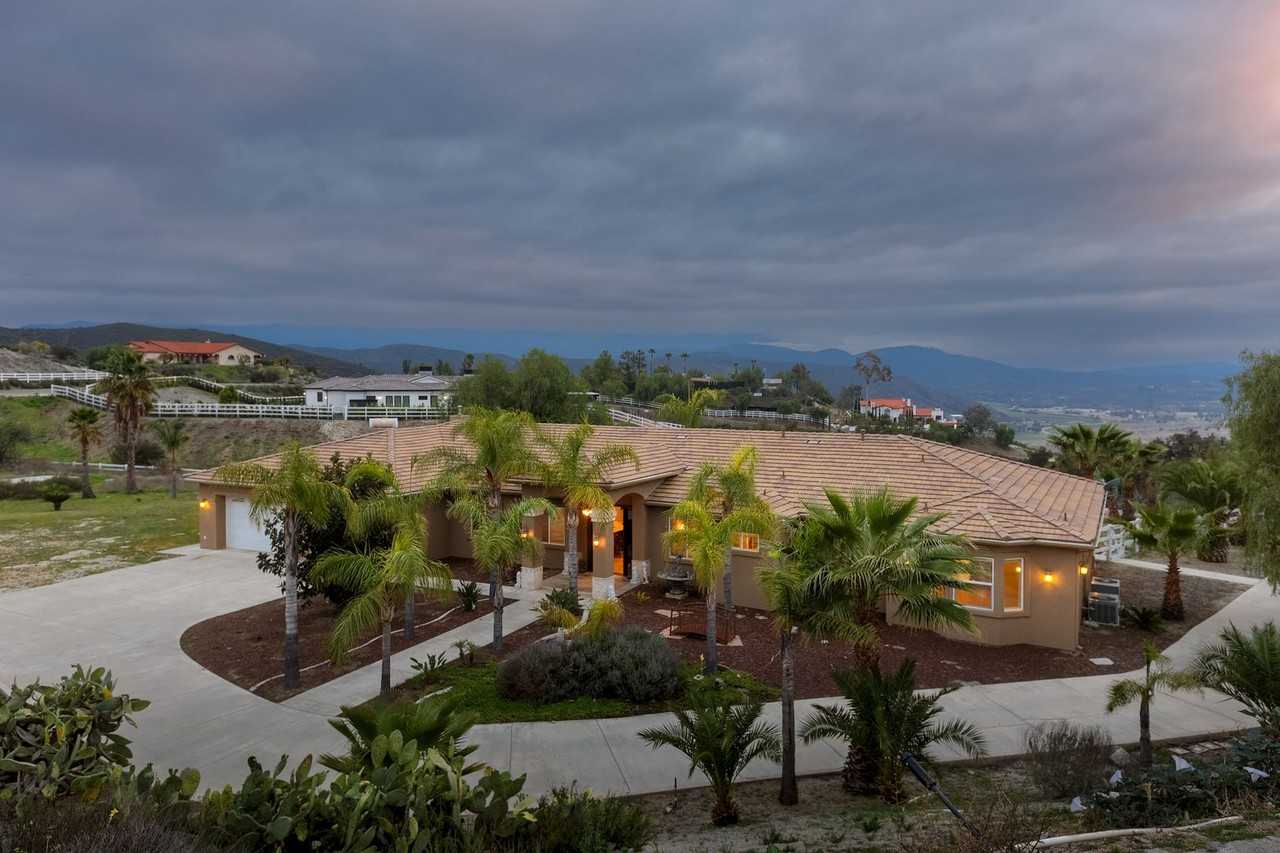 41750 Avenida Ortega - Photo 3 of 50