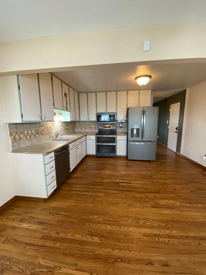 1612 E 24th St - Photo 5 of 19