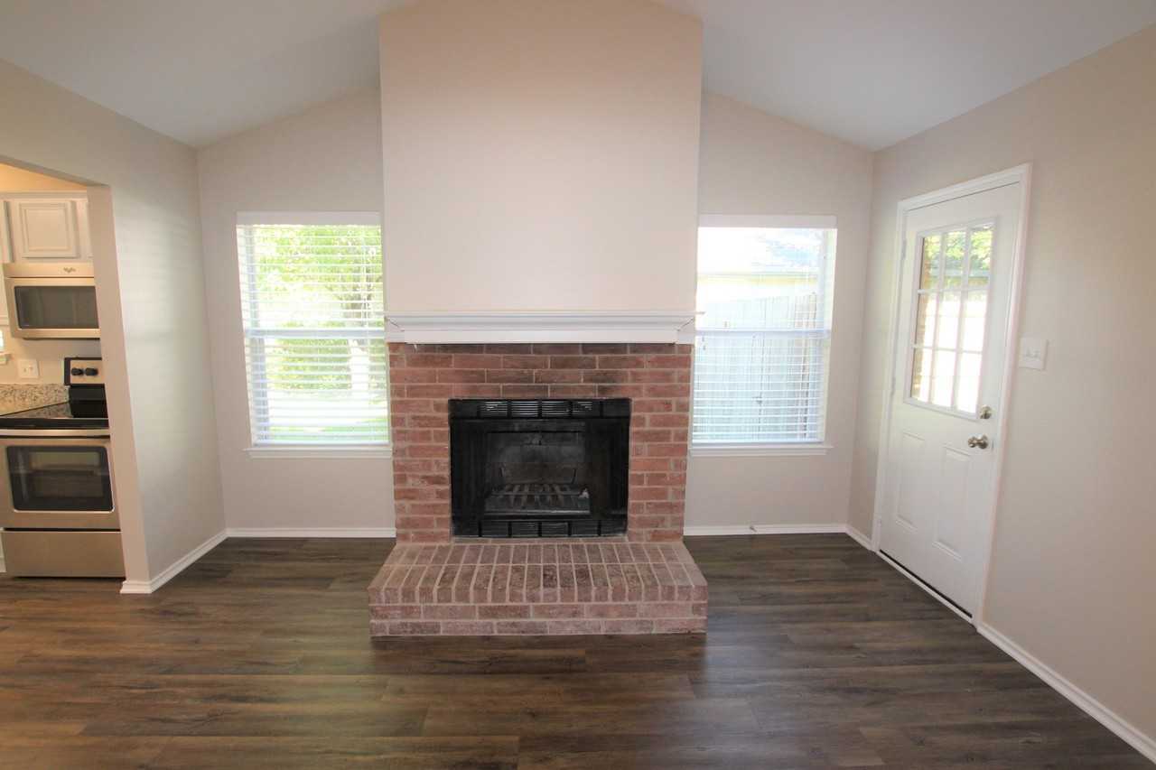 391 Frederick Cir - Photo 6 of 31