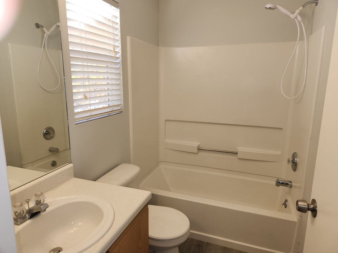 5641 Tomiche Dr - Photo 5 of 14