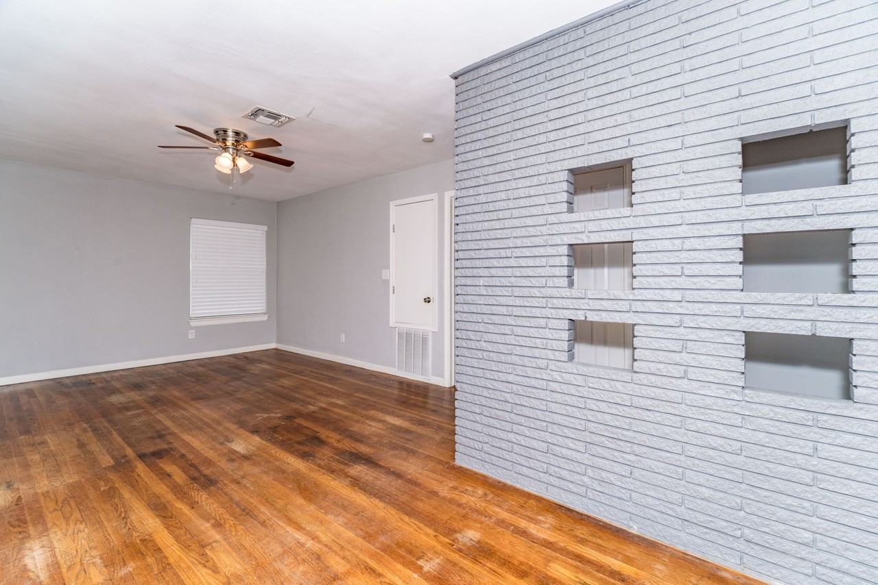 467 Shannon Lee St - Photo 5 of 18