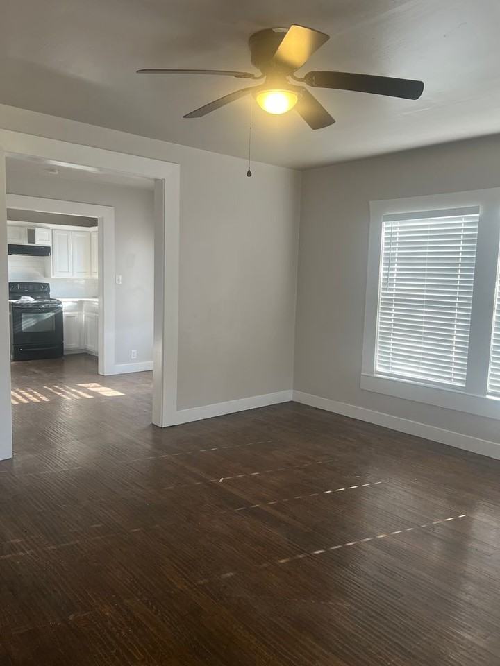 3506 County Road 920 - Photo 4 of 13
