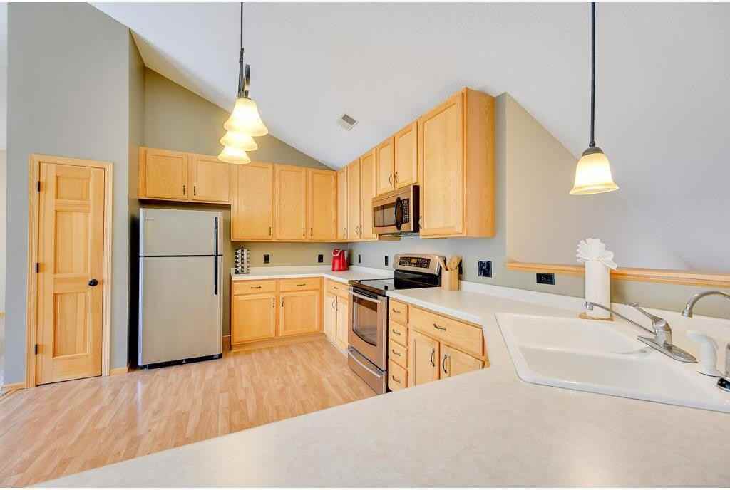 1387 Yorkshire Ln #2407 - Photo 3 of 24