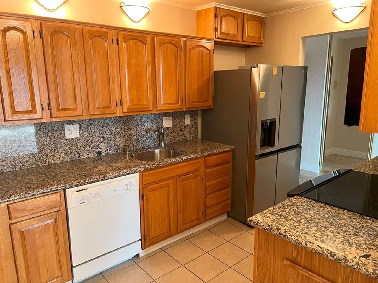 1502 E St #10 - Photo 2 of 12