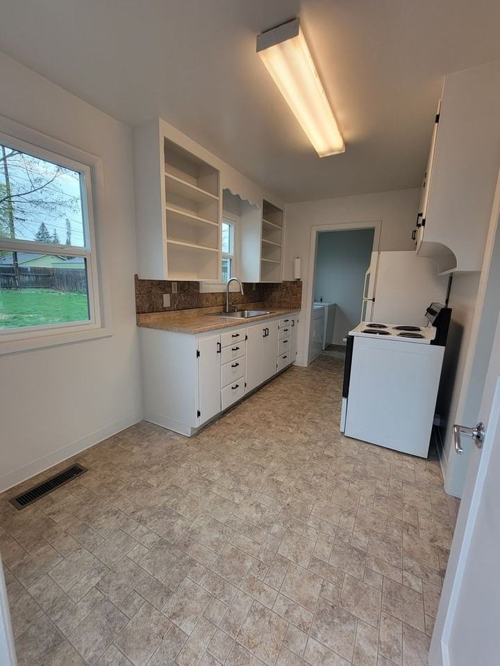 505 Sycamore St - Photo 4 of 15
